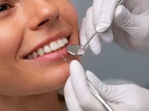 What are the Differences Between Dentures and Bridges
